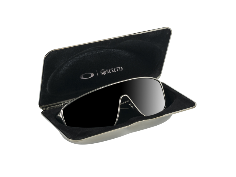 Beretta x Oakley 500th Year Anniversary Limited Edition Sunglasses-3
