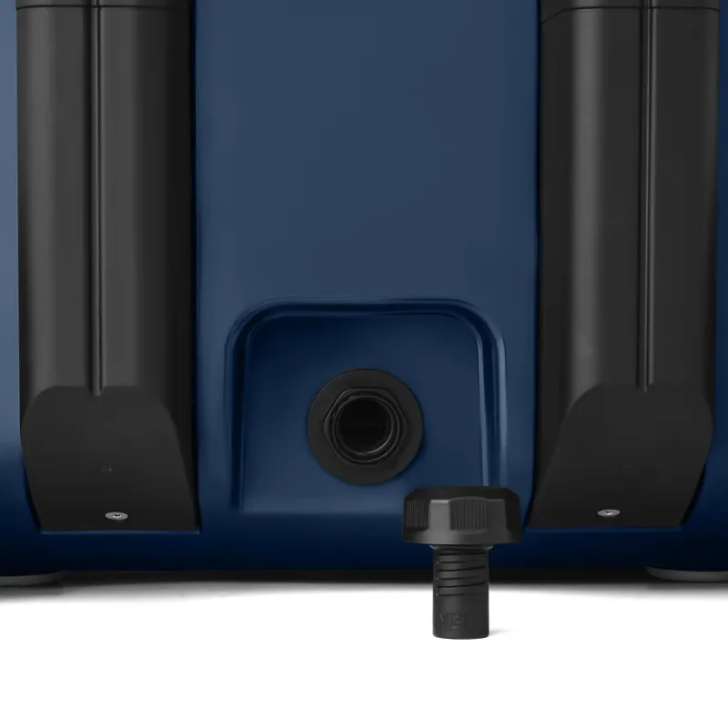 YETI Roadie Navy 32 Cool Box-5